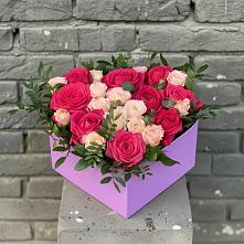 Цветочная композиция из Розы в коробке #REPLACE_PRED# Гидроторфе
