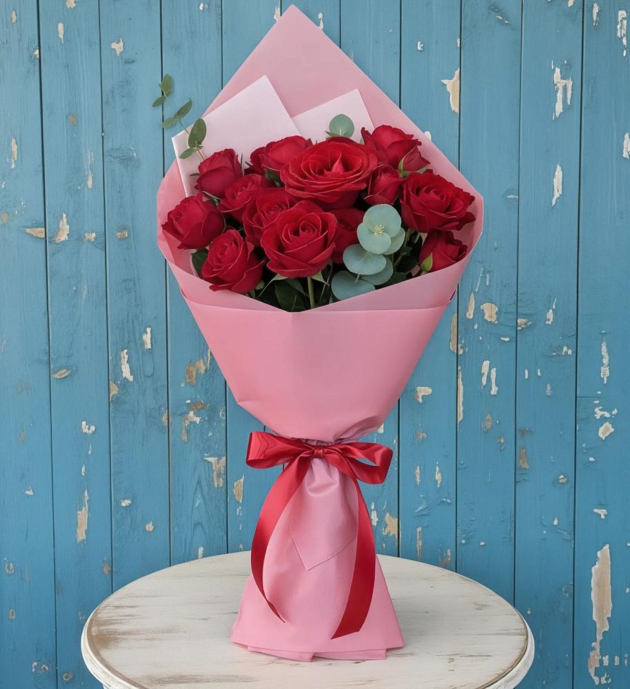 Букет цветов из: Розы в Гидроторфе