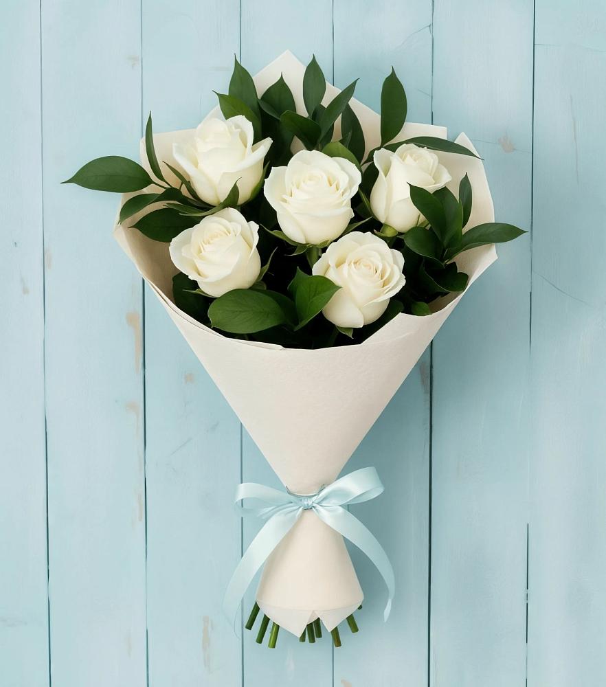 Букет цветов из: Розы в Гидроторфе