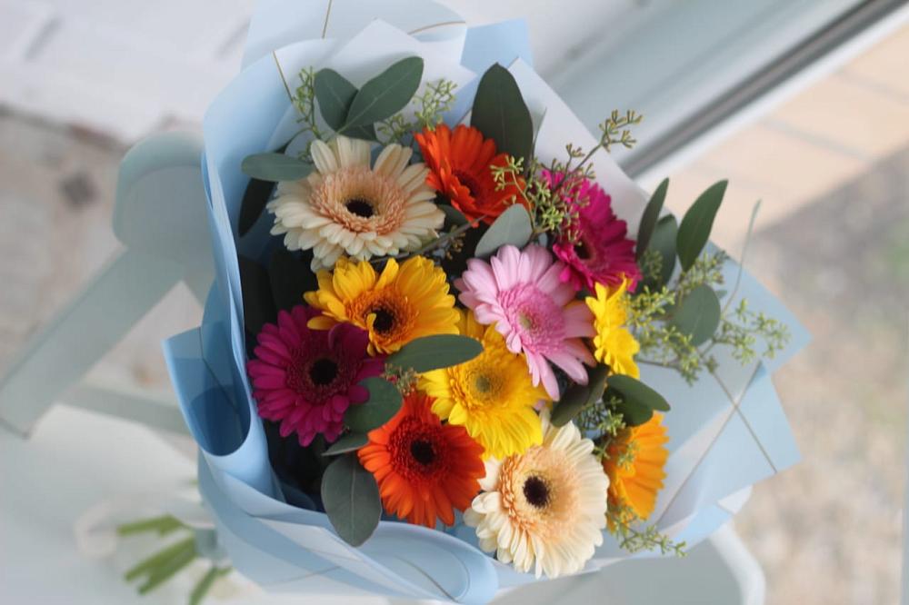 Букет цветов из: Герберы в Гидроторфе