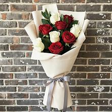Букет цветов из:  Розы в Гидроторфе