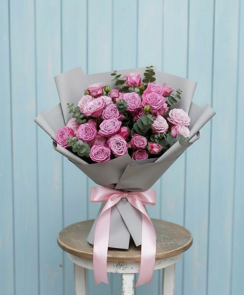 Букет цветов из: Розы в Гидроторфе