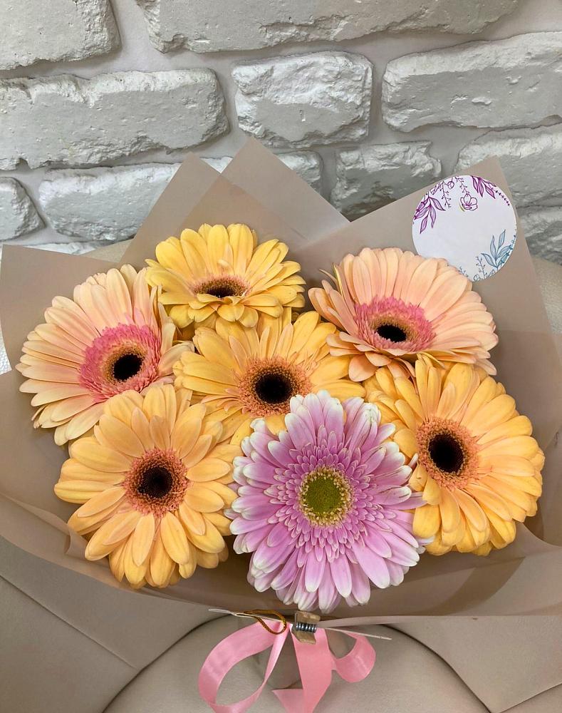 Букет цветов из: Герберы в Гидроторфе