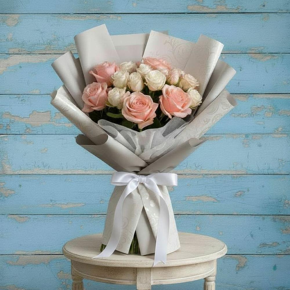 Букет цветов из: Розы в Гидроторфе