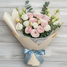 Букет цветов из:  Лизиантусы #REPLACE_PRED# Гидроторфе