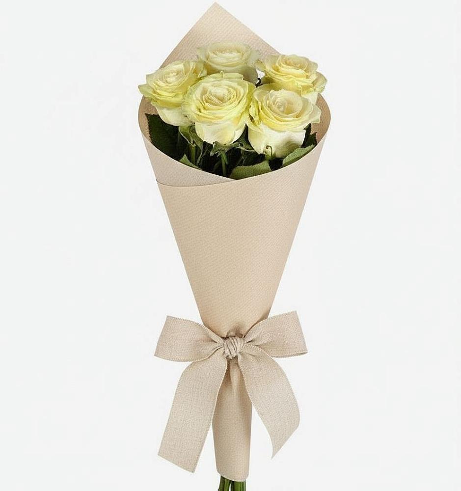 Букет цветов из: Розы в Гидроторфе