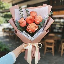 Букет цветов из:  Розы в Гидроторфе