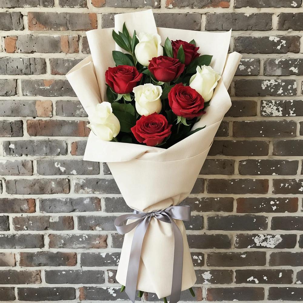 Букет цветов из: Розы в Гидроторфе