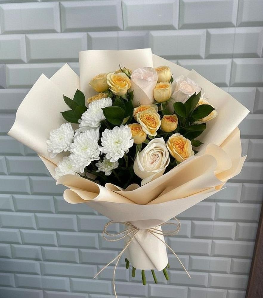 Букет цветов из: Розы и Хризантемы в Гидроторфе