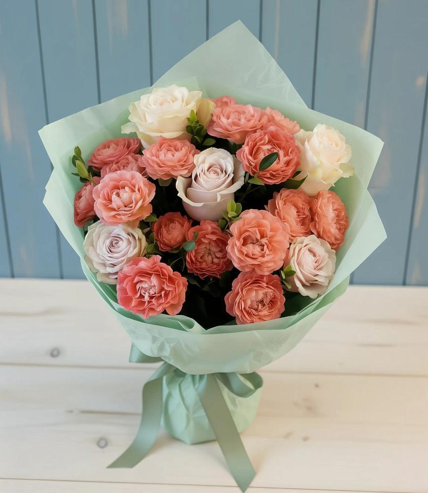 Букет цветов из: Розы в Гидроторфе