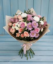 Букет цветов из:  Хризантемы, Розы и Альстромерии в Гидроторфе