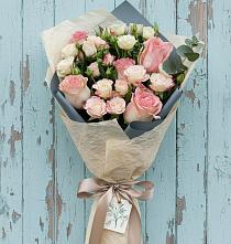 Букет цветов из:  Розы #REPLACE_PRED# Гидроторфе