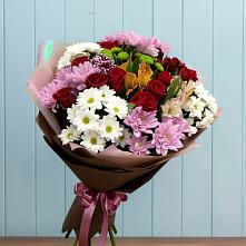 Букет цветов из:  Розы, Хризантемы и Альстромерии в Гидроторфе