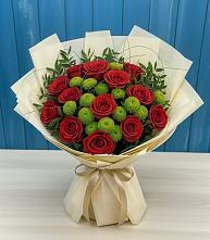 Букет цветов из:  Розы и Хризантемы в Гидроторфе