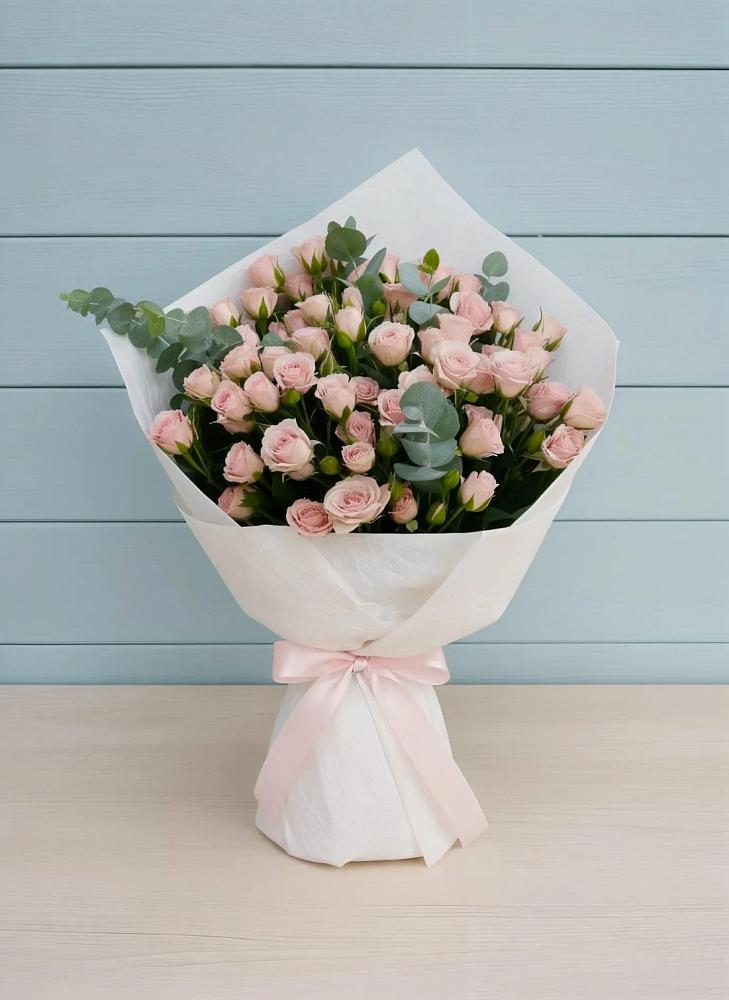 Букет цветов из: Розы в Гидроторфе