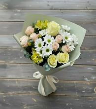 Букет цветов из:  Альстромерии, Розы и Хризантемы в Гидроторфе