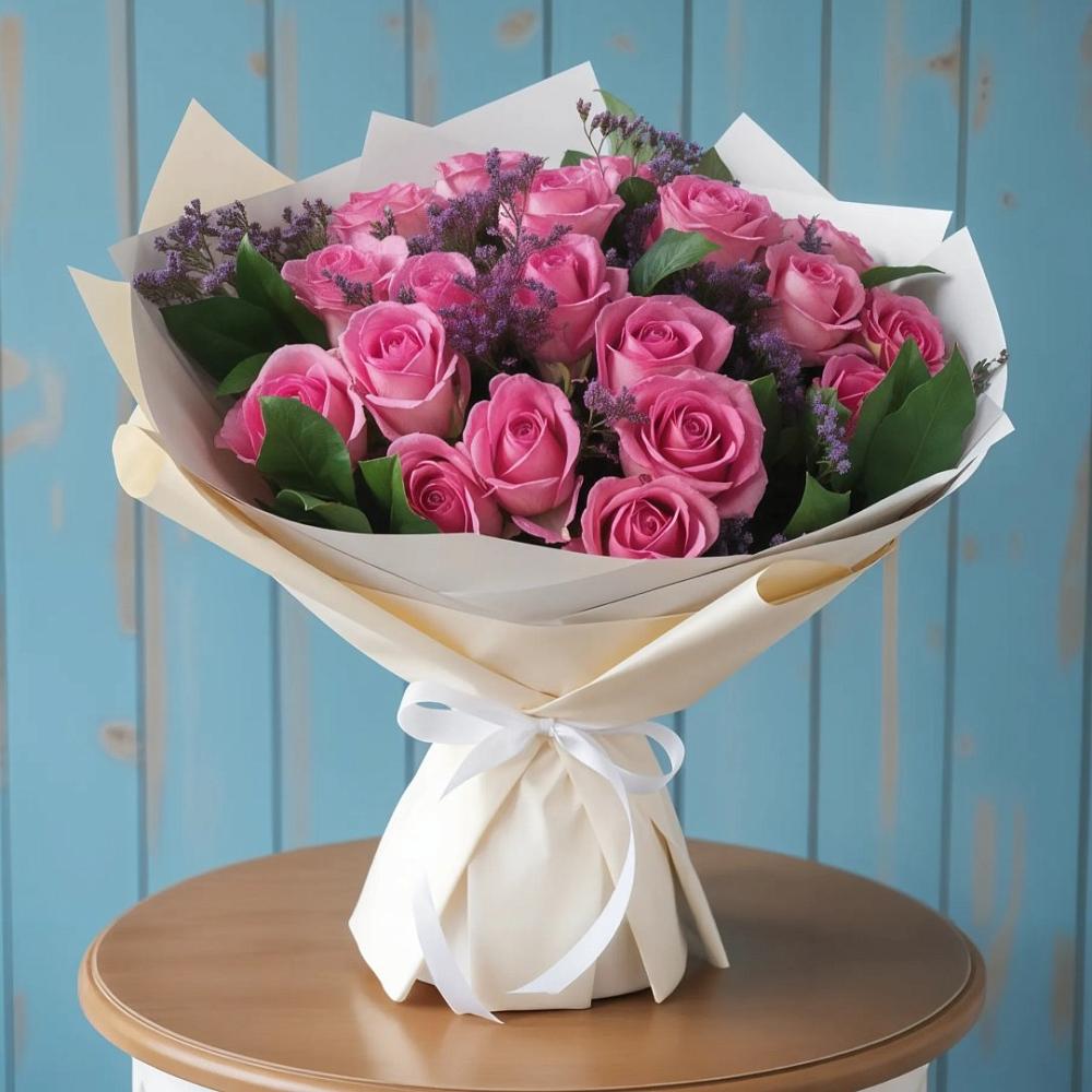 Букет цветов из: Розы в Гидроторфе