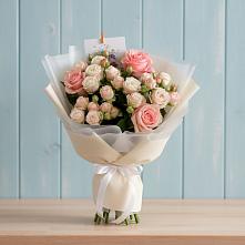 Букет цветов из:  Розы в Гидроторфе