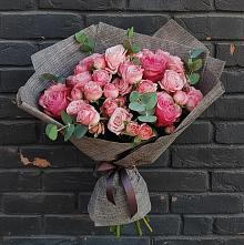 Букет цветов из:  Розы в Гидроторфе
